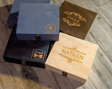 Load image into Gallery viewer, Rustic Cigar Box