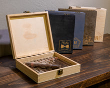 Load image into Gallery viewer, Rustic Cigar Box